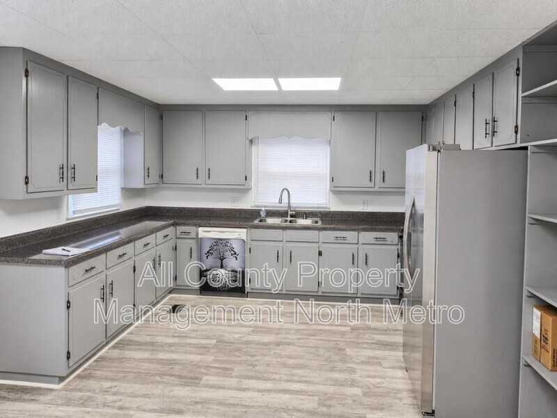 38 E Porter St - Photo 5 of 14