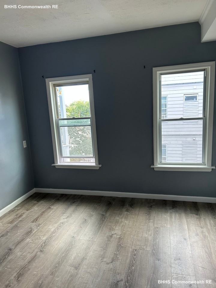 29 - 31 Somerset Pl. #2 - Photo 2 of 26