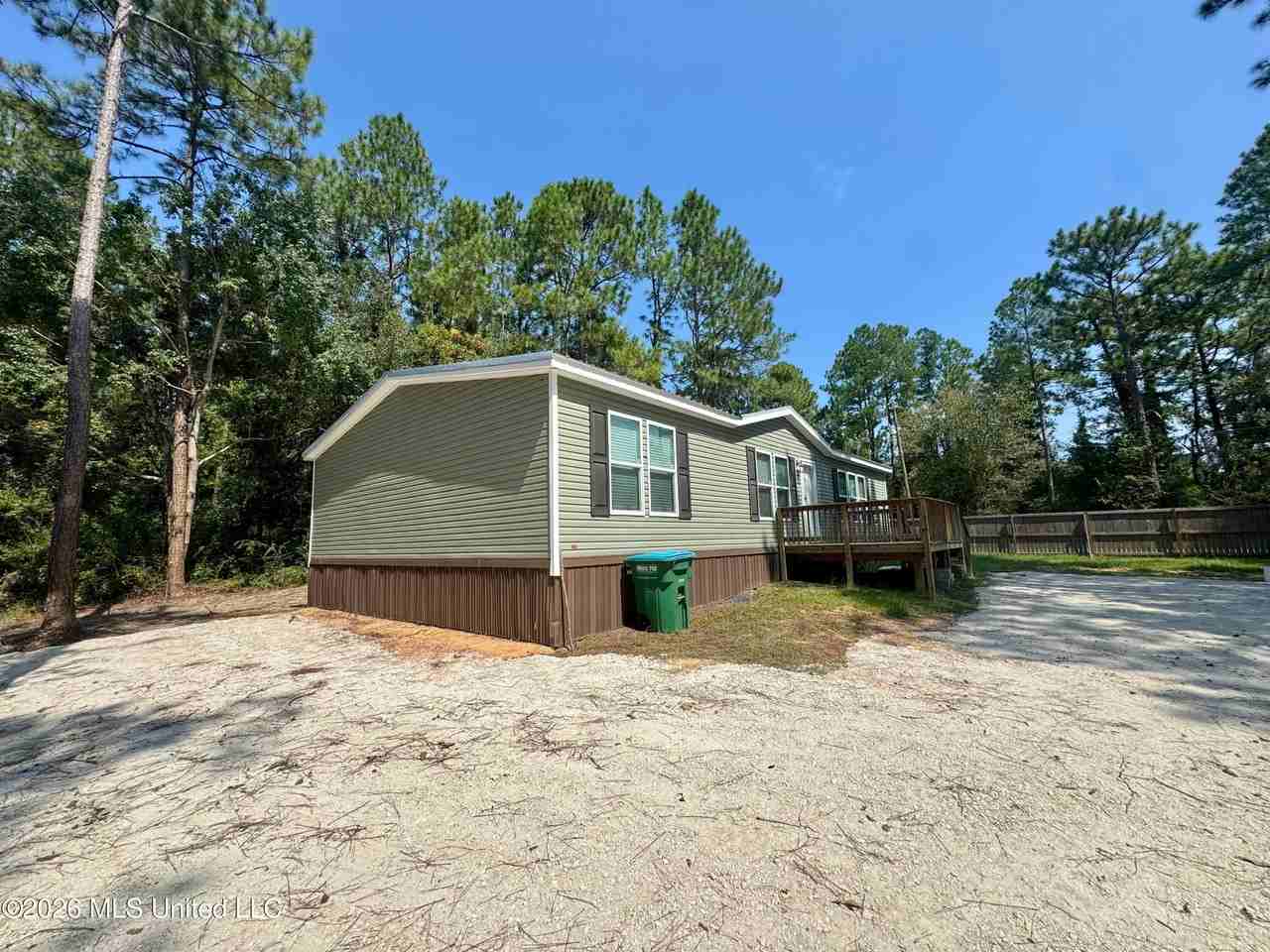 21035 Saucier Lizana Rd - Photo 2 of 20
