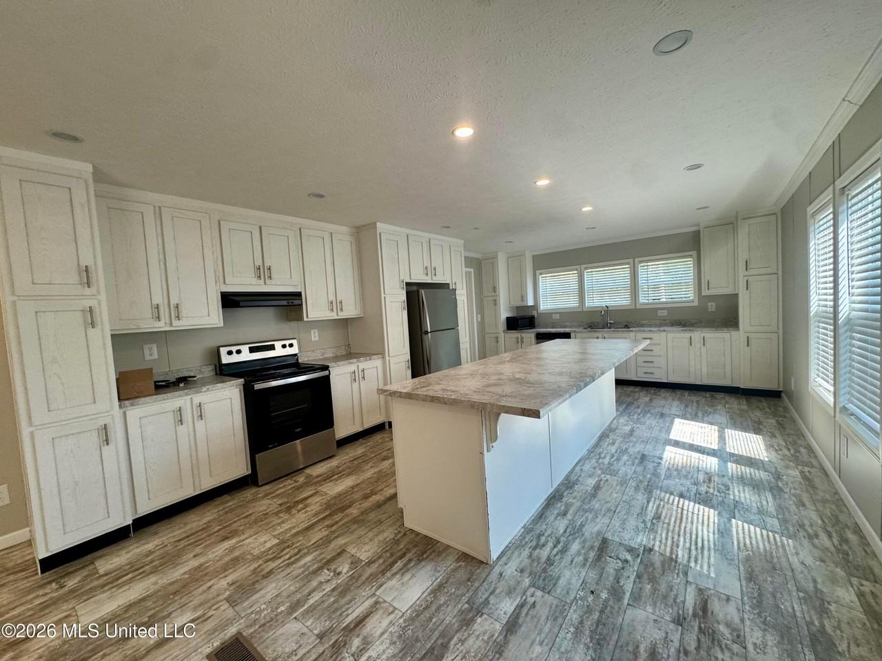 21035 Saucier Lizana Rd - Photo 7 of 20