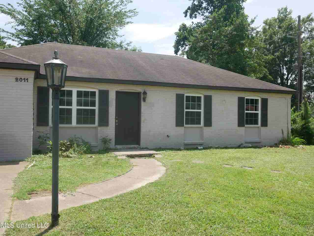 2011 Coral Hills Dr