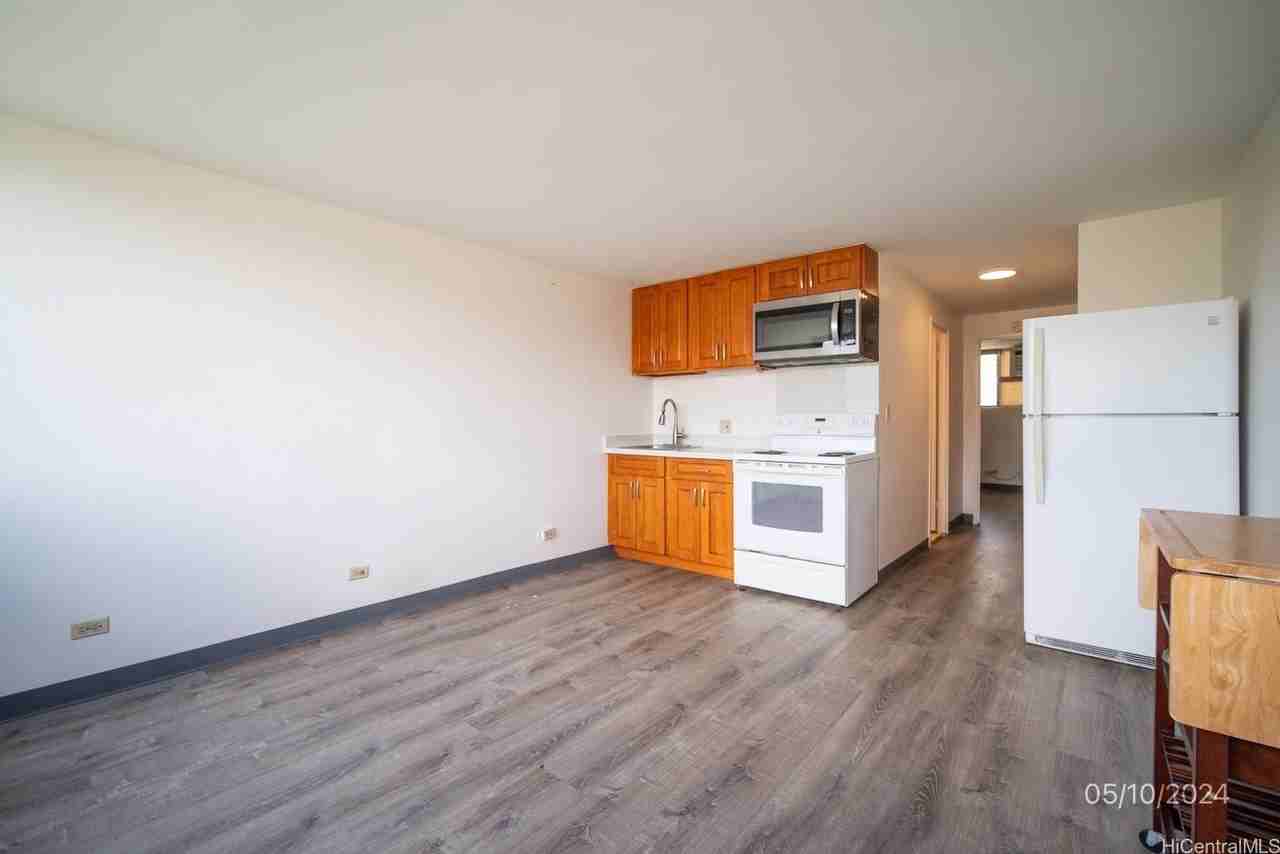 2211 Ala Wai Blvd #1411 - Photo 7 of 18