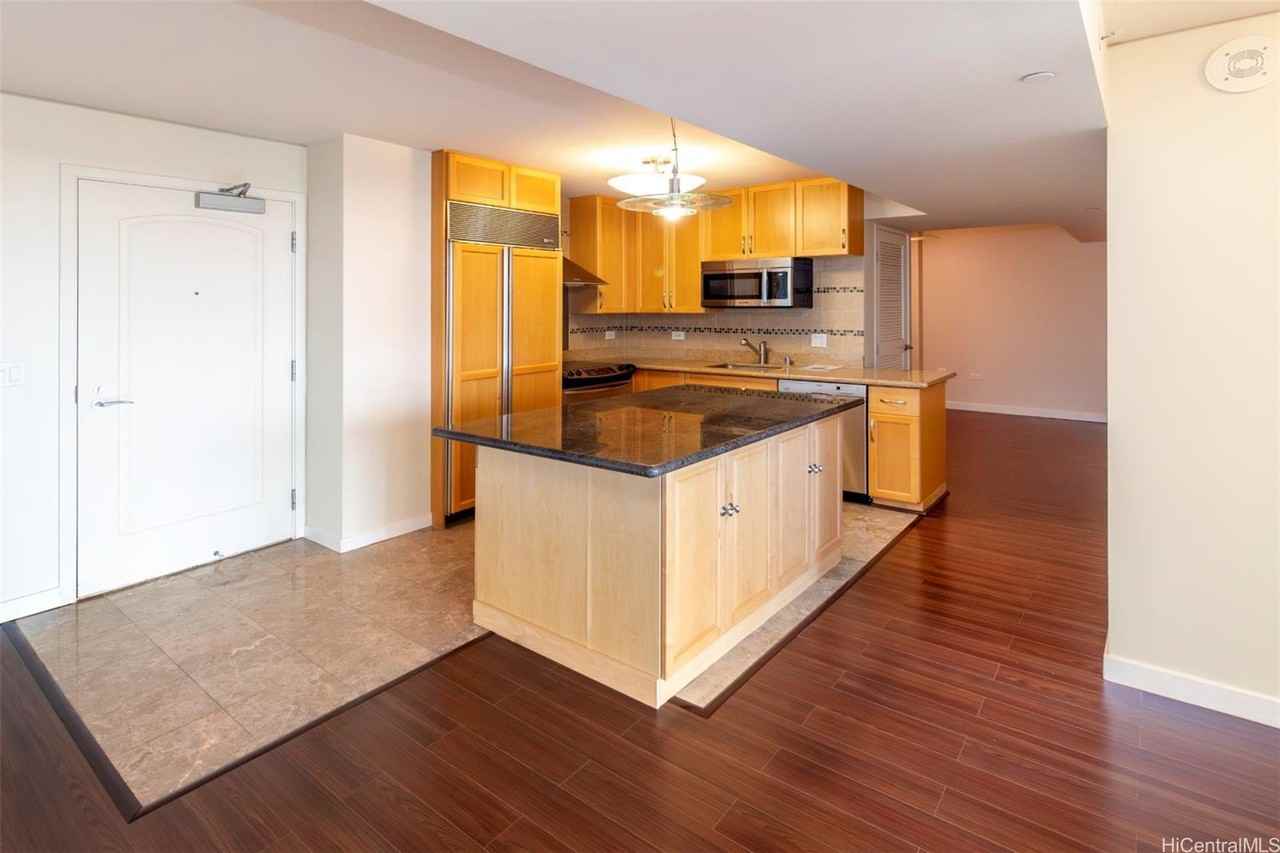1288 Kapiolani Blvd #I907 - Photo 3 of 24