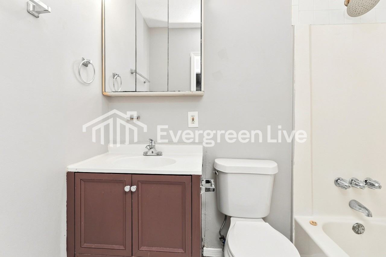 3890 Skidmore Dr - Photo 2 of 8