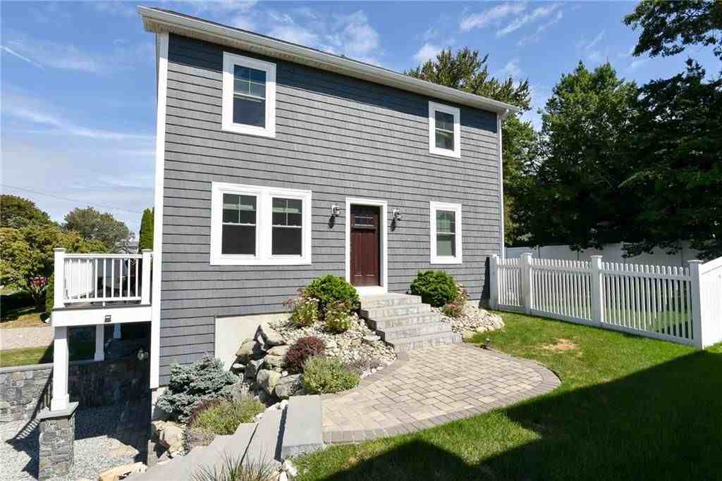 46 Bayberry Rd - Photo 3 of 49