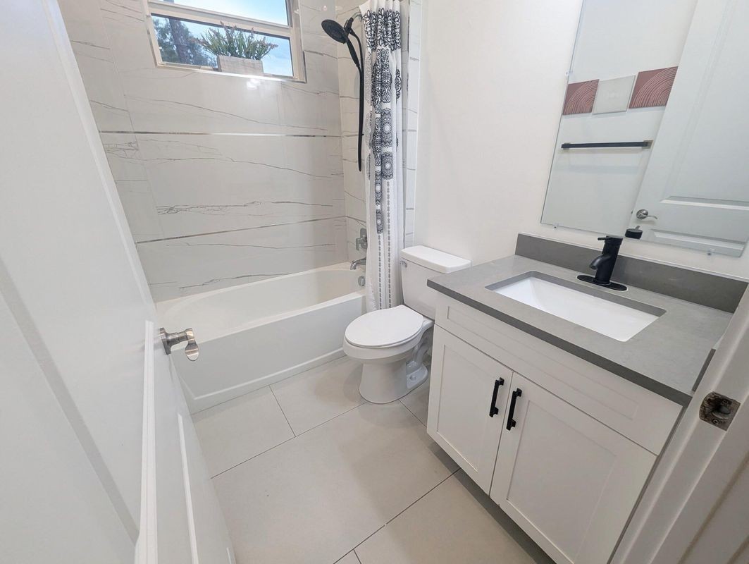 6872 Australian St - Photo 4 of 10