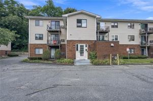 featured image of 79 Ivan St ##67