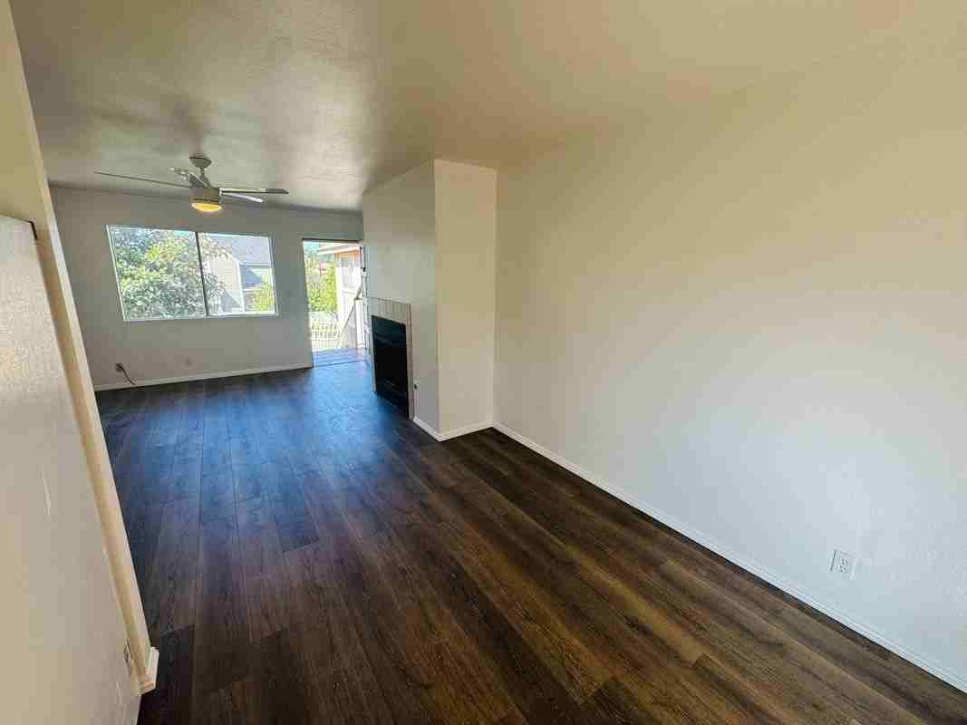1208 E Ventura St ##H - Photo 3 of 14