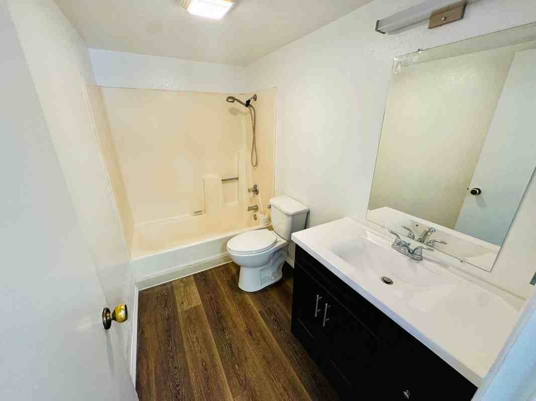 1208 E Ventura St ##H - Photo 7 of 14
