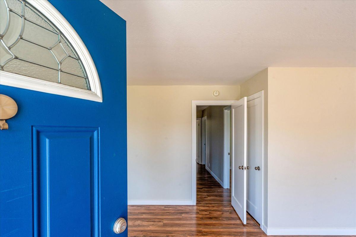 2109 Montecito Ave - Photo 2 of 21
