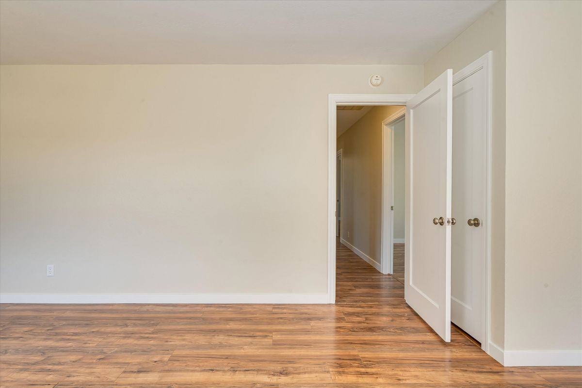 2109 Montecito Ave - Photo 3 of 21