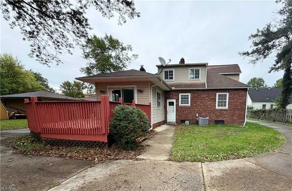 6956 Columbia Rd - Photo 3 of 16