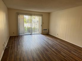 48 S Oak Ave - Photo 1 of 1