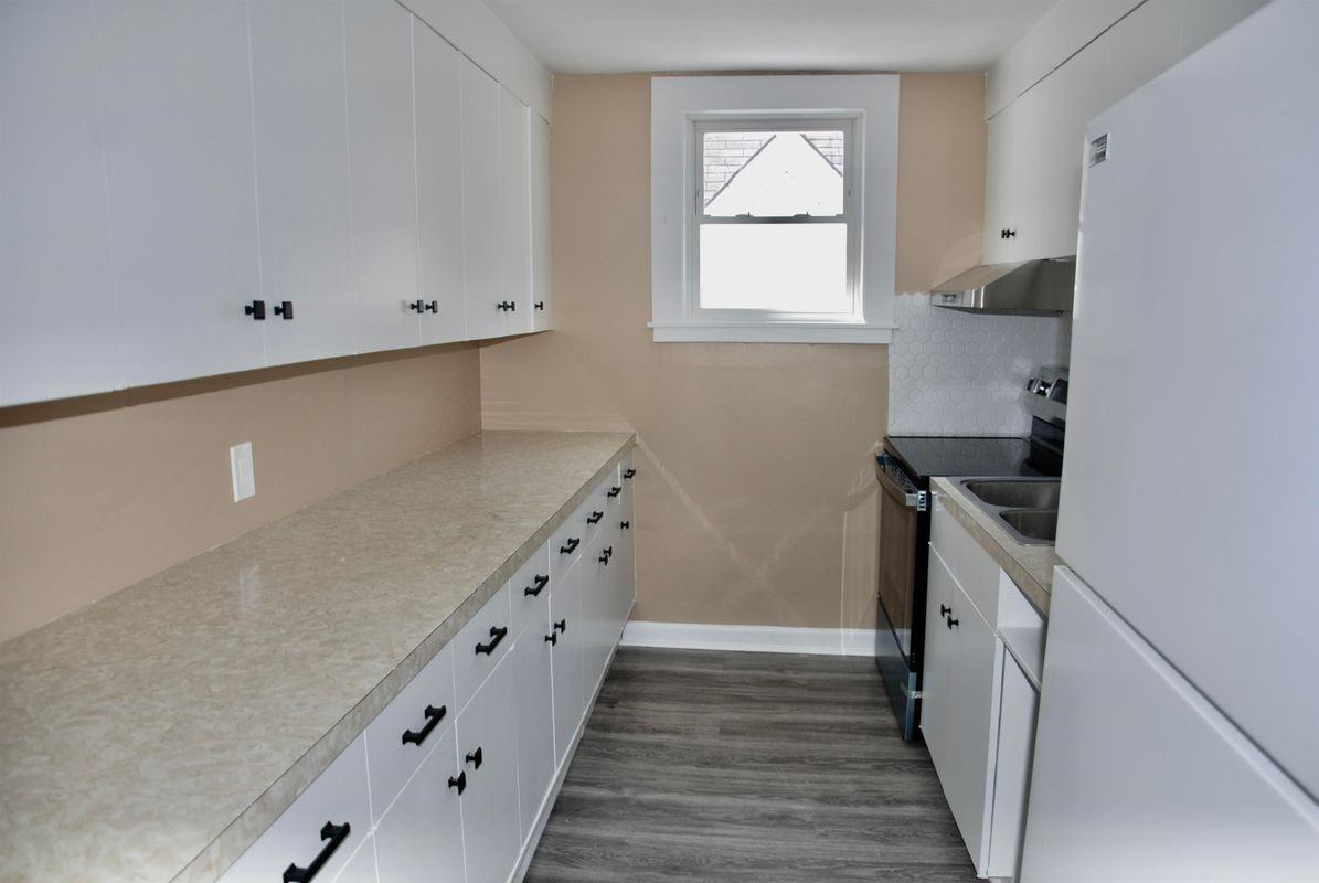 104 Prospect St ##2 - Photo 3 of 26
