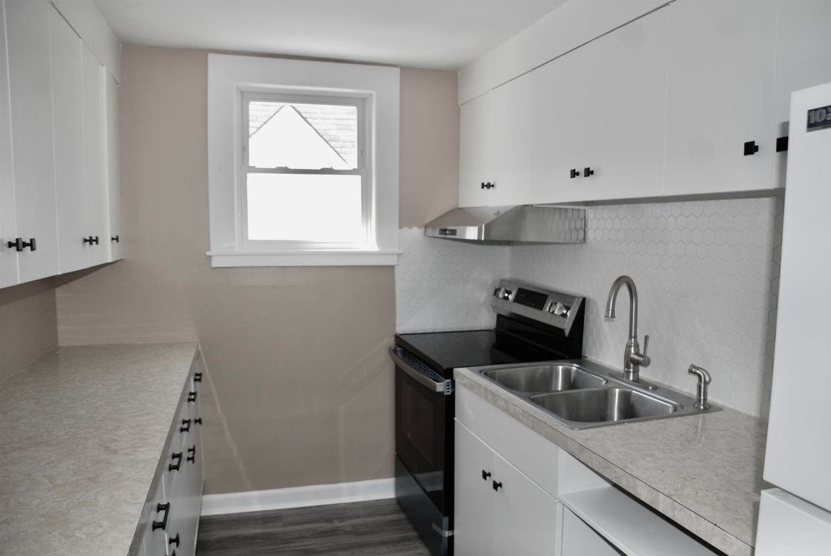 104 Prospect St ##2 - Photo 4 of 26