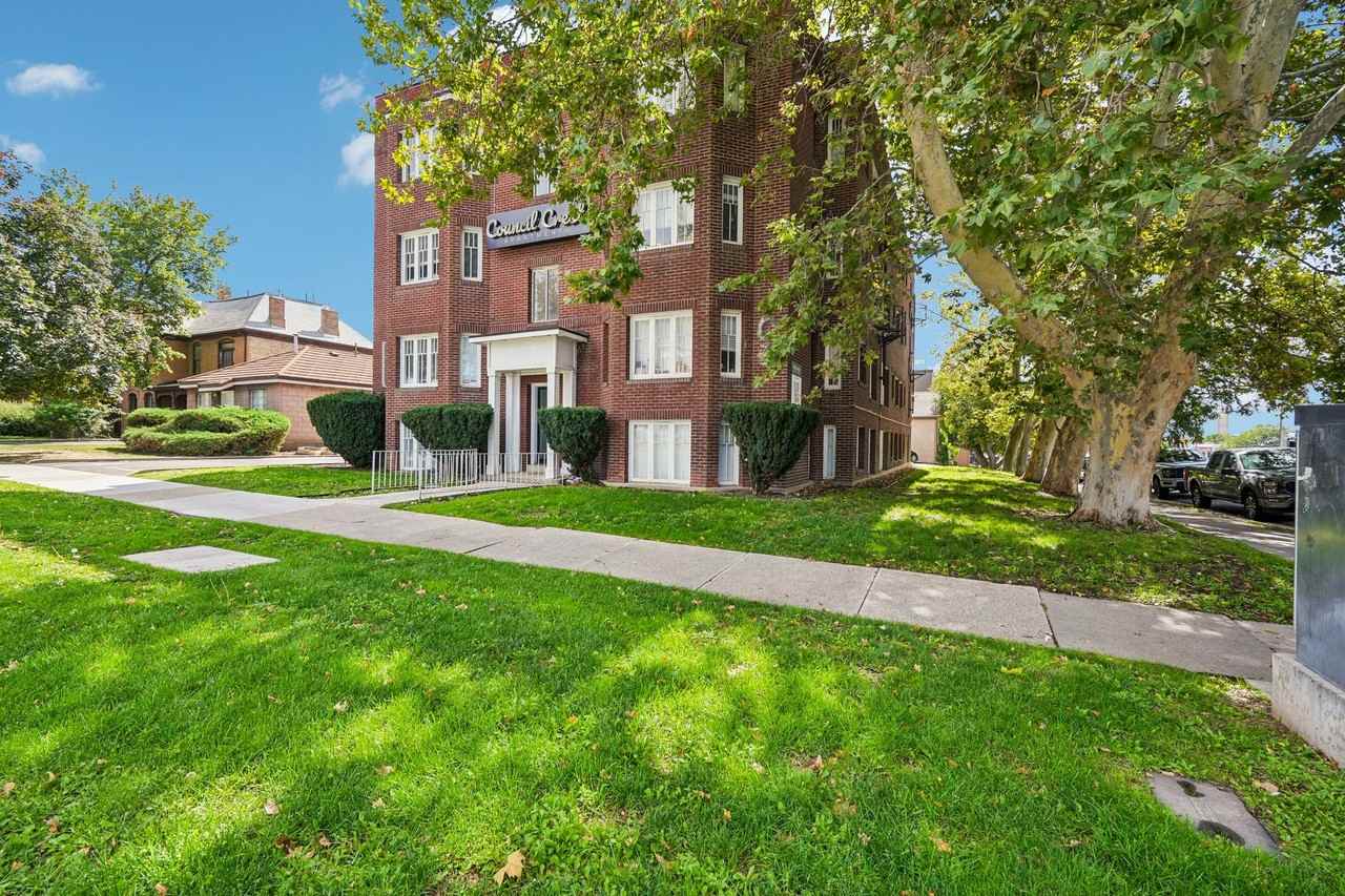 Council Crest Apartments - Photo 2 of 50