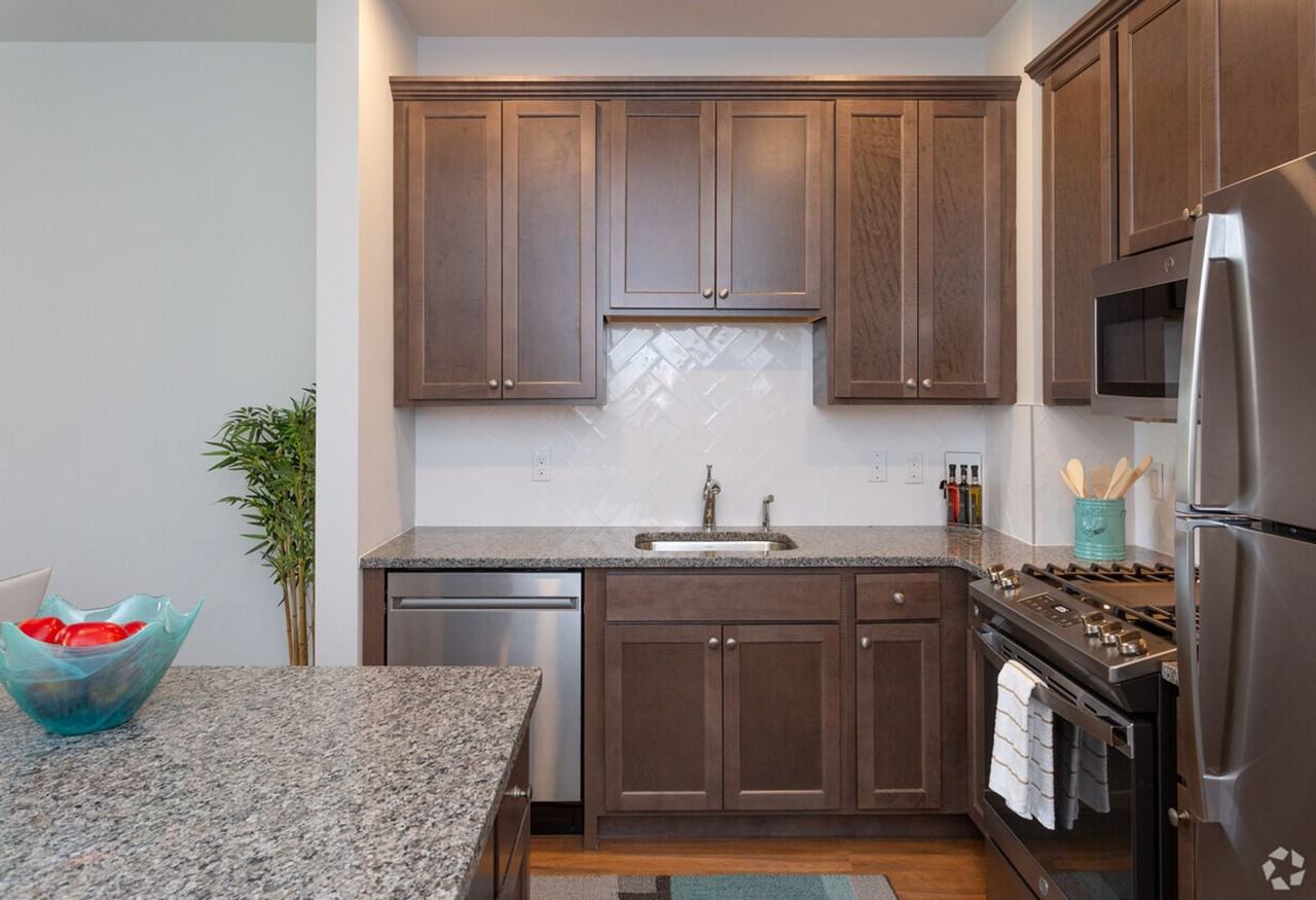 The Grande Saddle Brook - Photo 2 of 29