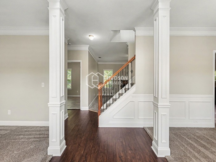 6288 Gothards Ln - Photo 5 of 31