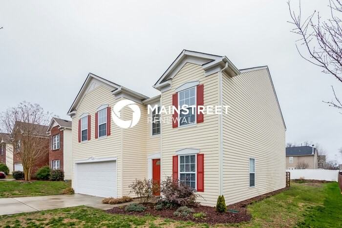 5630 Hammermill Dr - Photo 2 of 15