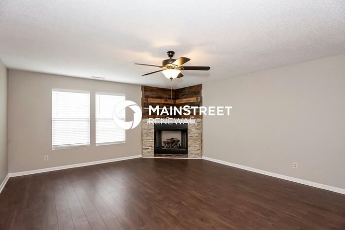 5630 Hammermill Dr - Photo 5 of 15