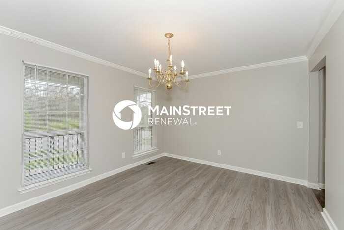 1012 Blairfield Dr - Photo 6 of 17