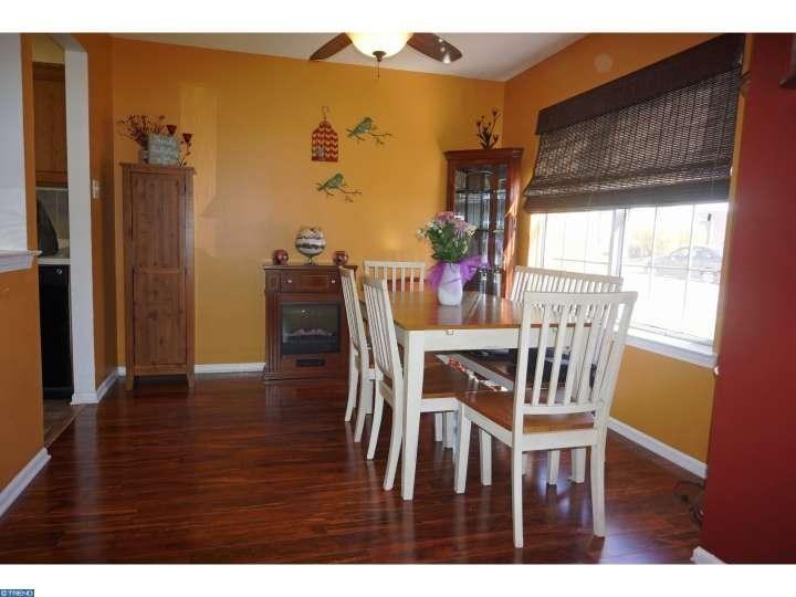 612 Mews Dr - Photo 3 of 8