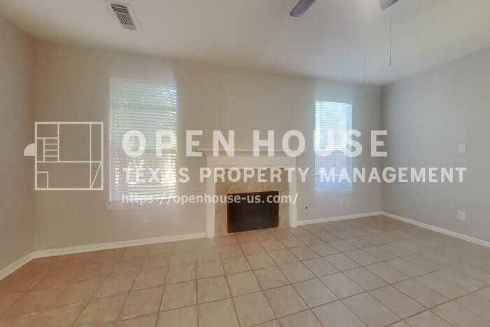 3631 Royal Royce Dr - Photo 5 of 23