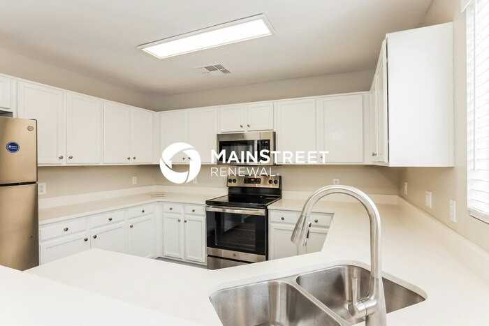 12622 W Paradise Dr - Photo 5 of 15