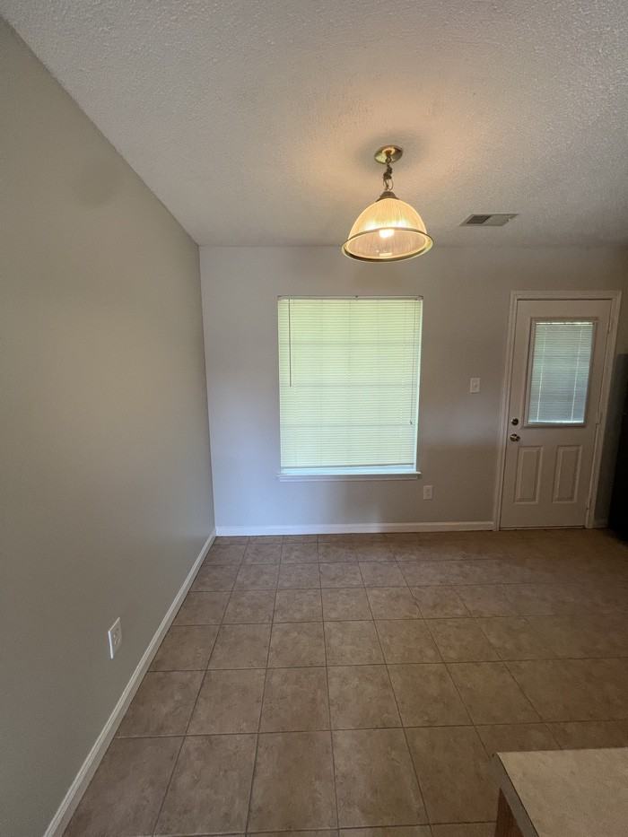 4644 Willow Hill Cv - Photo 3 of 11