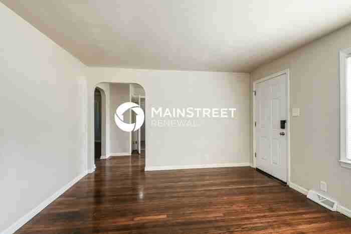 1865 N Bazil Ave - Photo 5 of 16