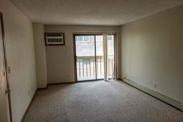 1050 Newton Rd #06 - Photo 5 of 24