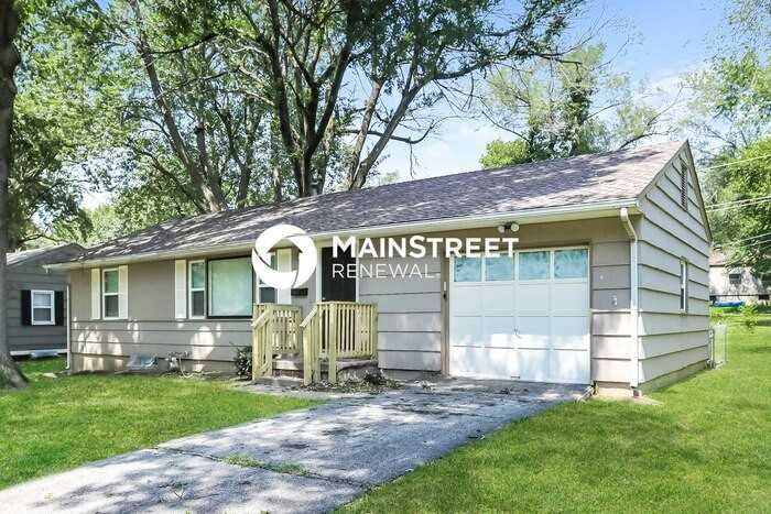 8814 E 86th St - Photo 2 of 17