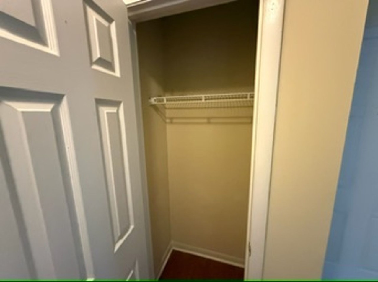 154 E University Dr - Photo 6 of 22