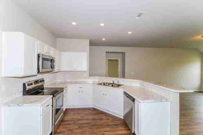 2248 Centennial Valley Dr - Photo 6 of 13