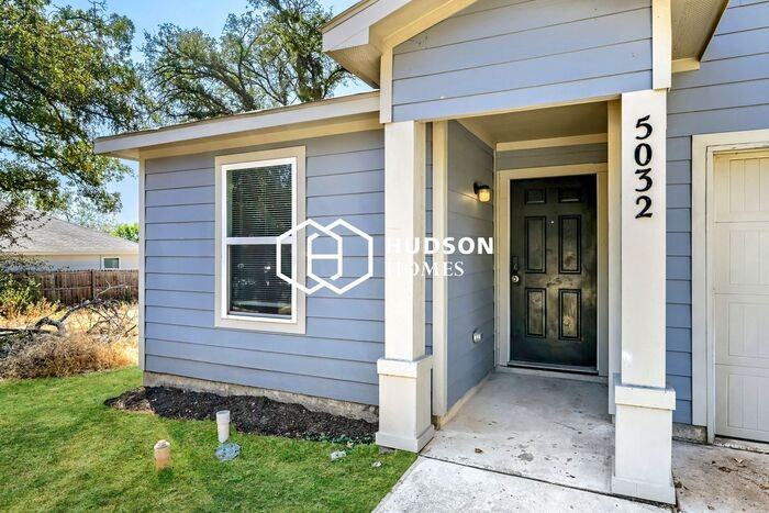 5032 Elgin St - Photo 3 of 14