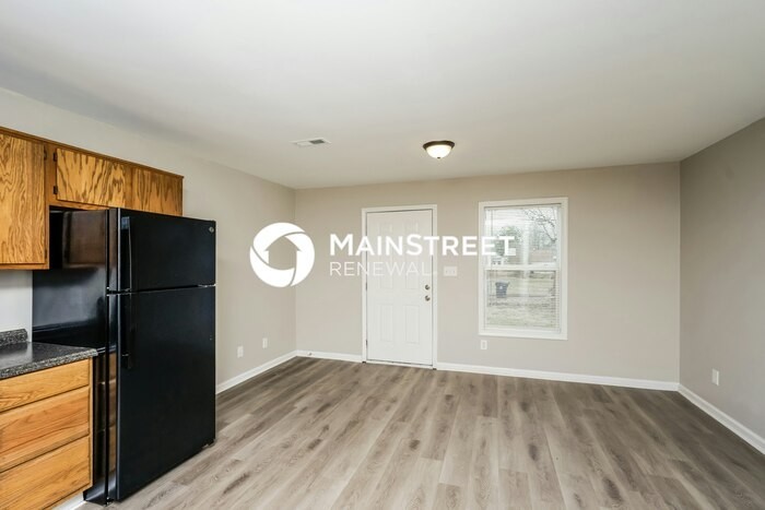 638 S 26th St - Photo 2 of 16