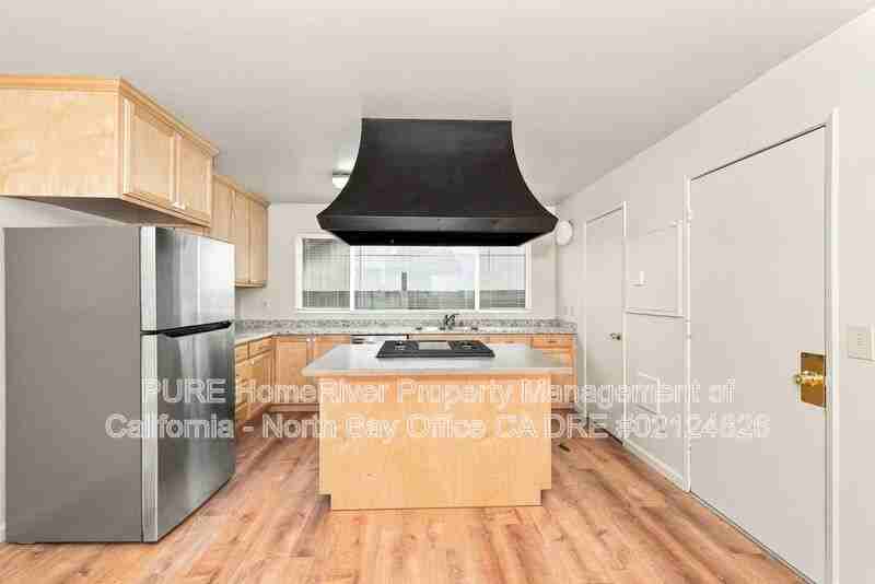2436 Campbell Dr - Photo 5 of 31