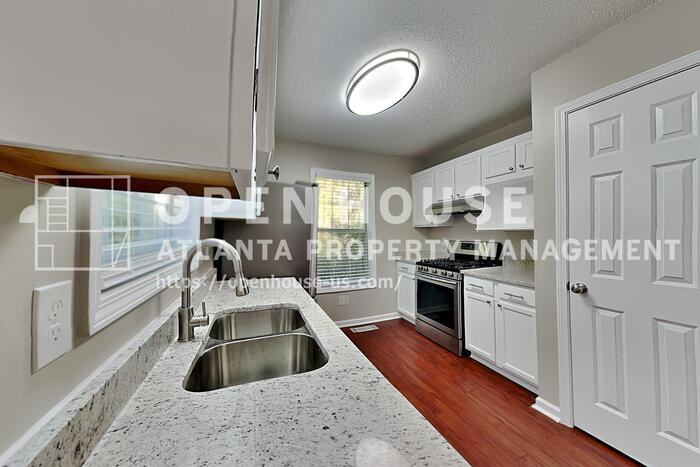 67 Due West Pl - Photo 6 of 21