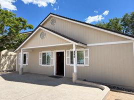featured image of 496 Highland Ave #1