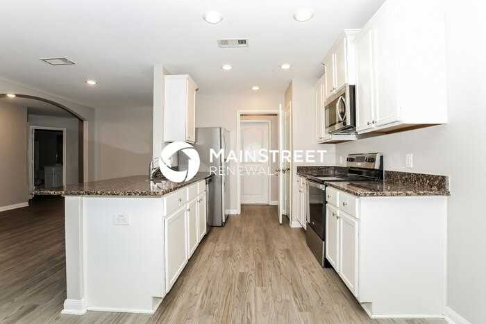 25208 Dickens Dr - Photo 5 of 16