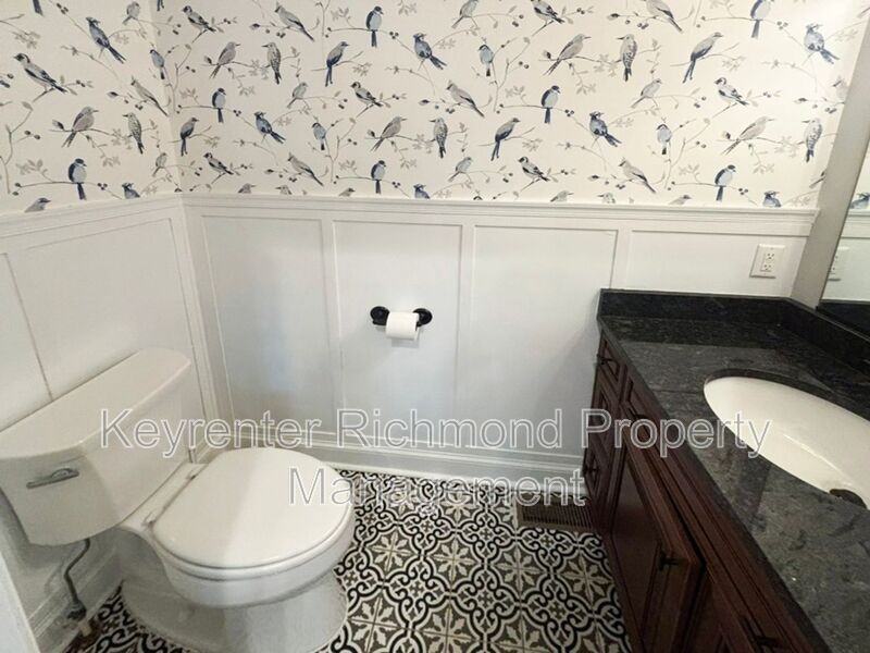 4901 Goddin Cir - Photo 6 of 17