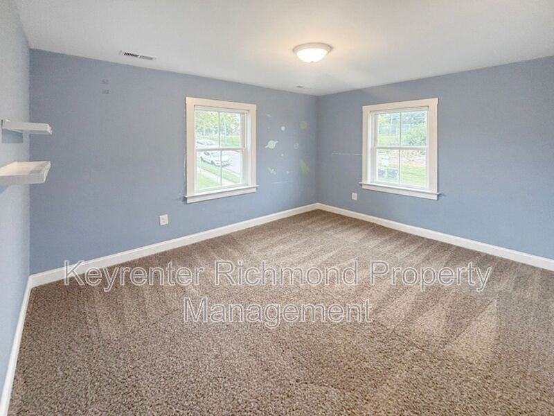 4901 Goddin Cir - Photo 7 of 17