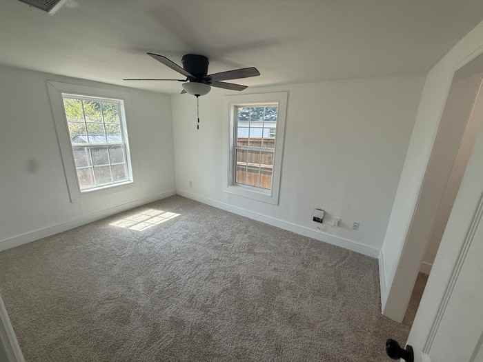 1301 S Scullin Ave - Photo 3 of 11