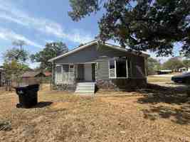 featured image of 1301 S Scullin Ave