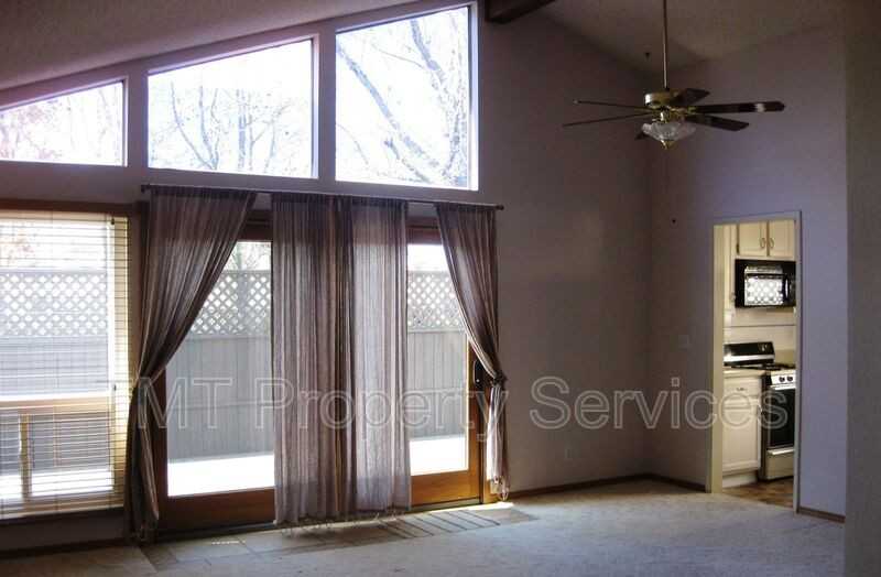 66 Linda Ln - Photo 2 of 6