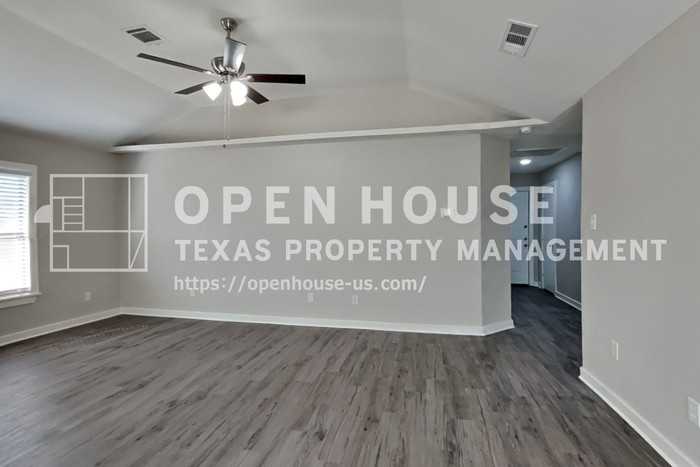 4112 Nandina Ct - Photo 4 of 20