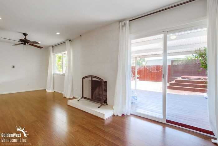 6841 Boxford Dr - Photo 4 of 25