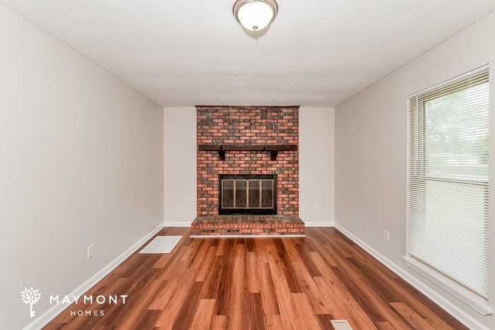370 Avon Cir - Photo 5 of 12