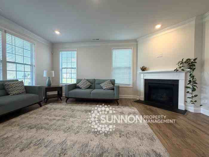1093 Thoroughbred Dr - Photo 5 of 12
