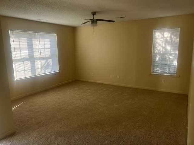224 Ingle Ave - Photo 2 of 10